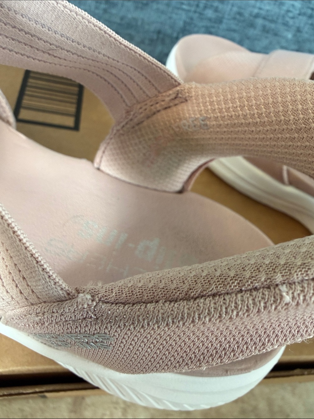 Skechers Pink Elastic Strap Slip In Sandals - Picture 6 of 9